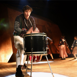 Opis: DO DNA | reż. Ewa Kaim